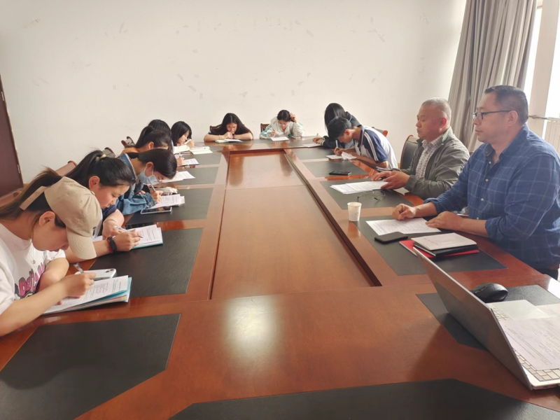 日出水了啊快点使劲动态图