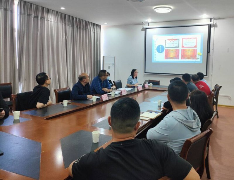 日出水了啊快点使劲动态图