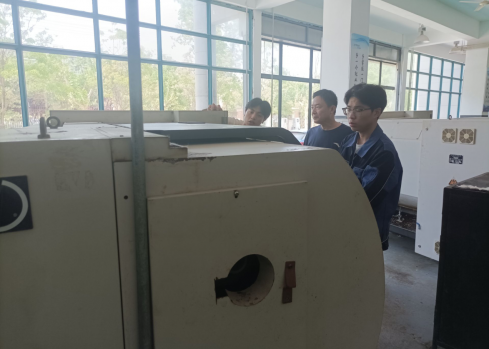 日出水了啊快点使劲动态图