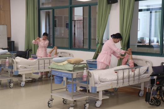 日出水了啊快点使劲动态图