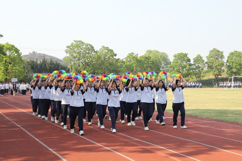 日出水了啊快点使劲动态图