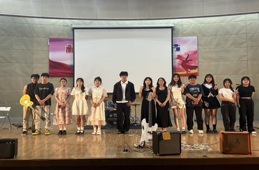 日出水了啊快点使劲动态图