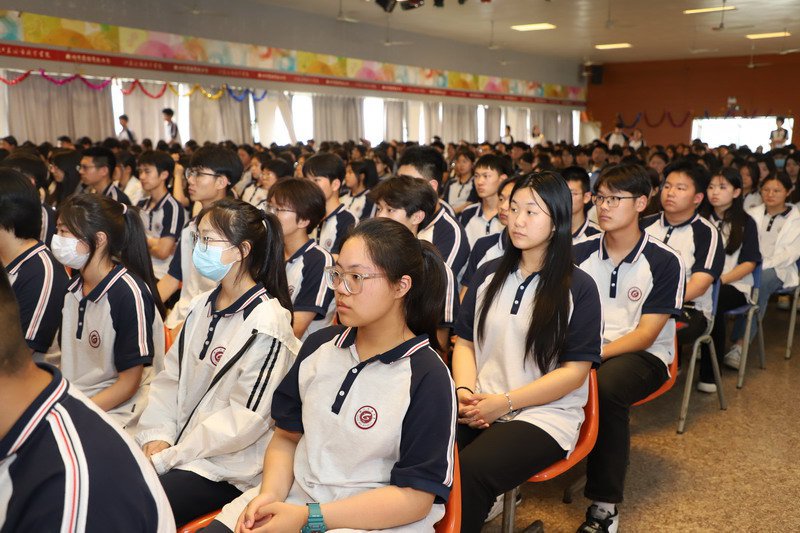 日出水了啊快点使劲动态图