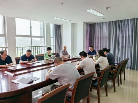 日出水了啊快点使劲动态图