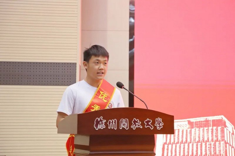 日出水了啊快点使劲动态图