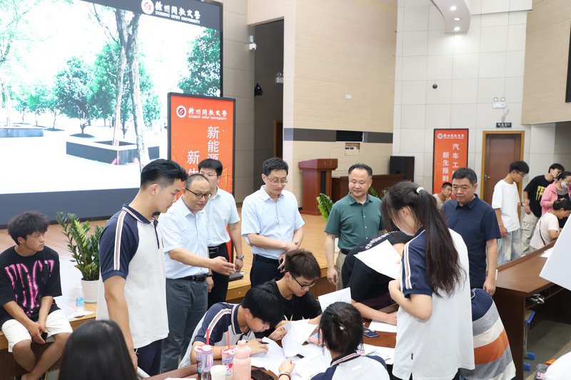 日出水了啊快点使劲动态图