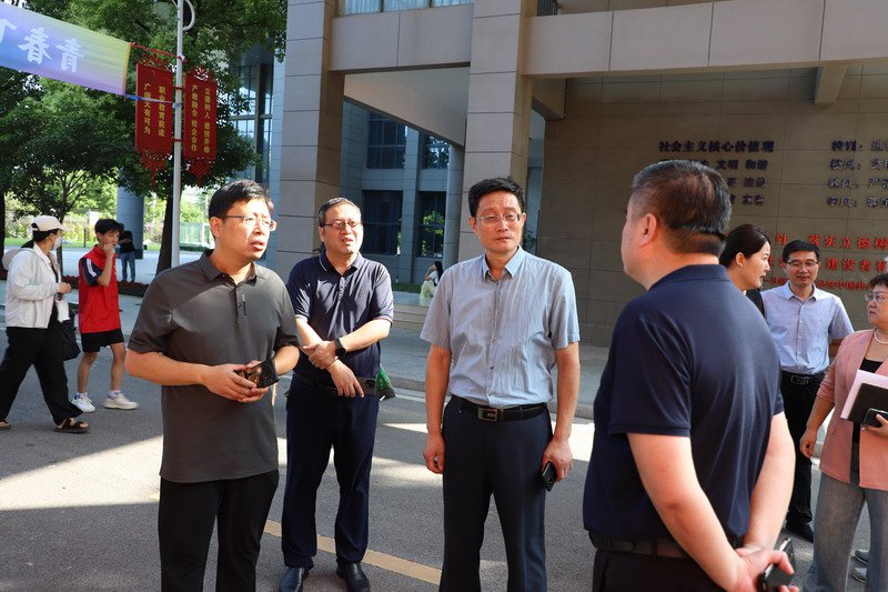 日出水了啊快点使劲动态图