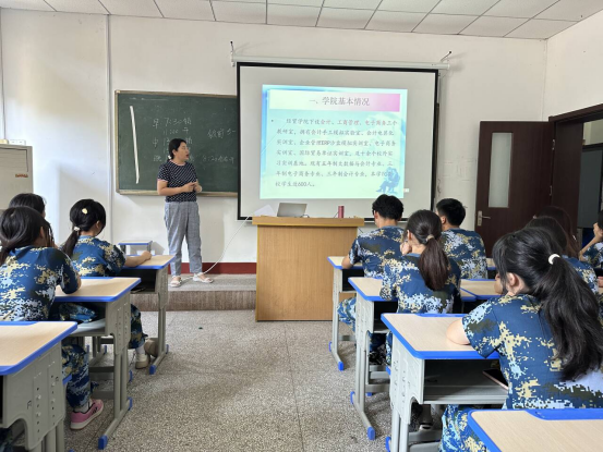 日出水了啊快点使劲动态图