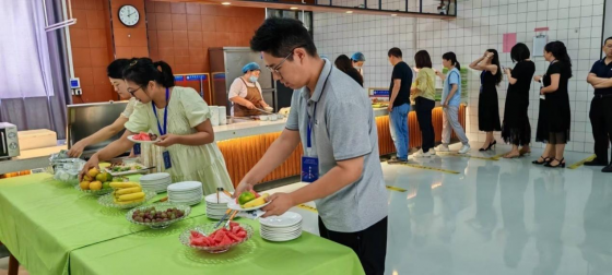 日出水了啊快点使劲动态图