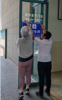 为做好各项活动顺利进行,后勤管理处工作人员积极做好服务保障工作