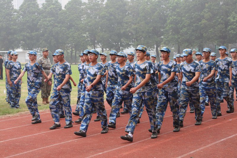 日出水了啊快点使劲动态图