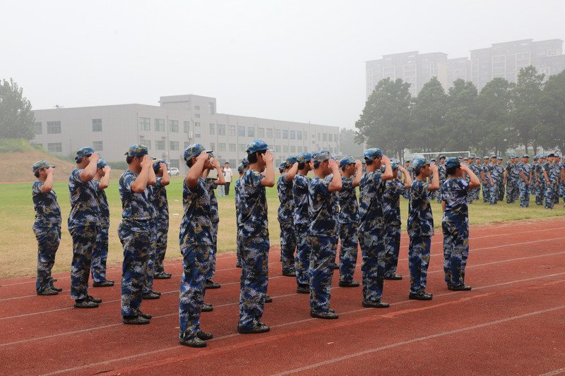 日出水了啊快点使劲动态图