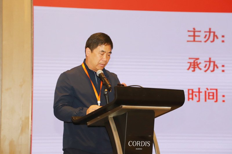 日出水了啊快点使劲动态图