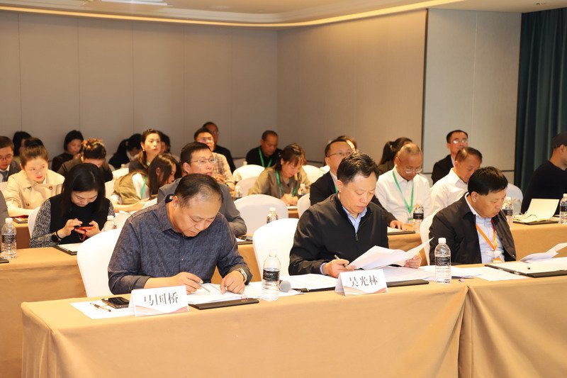 日出水了啊快点使劲动态图