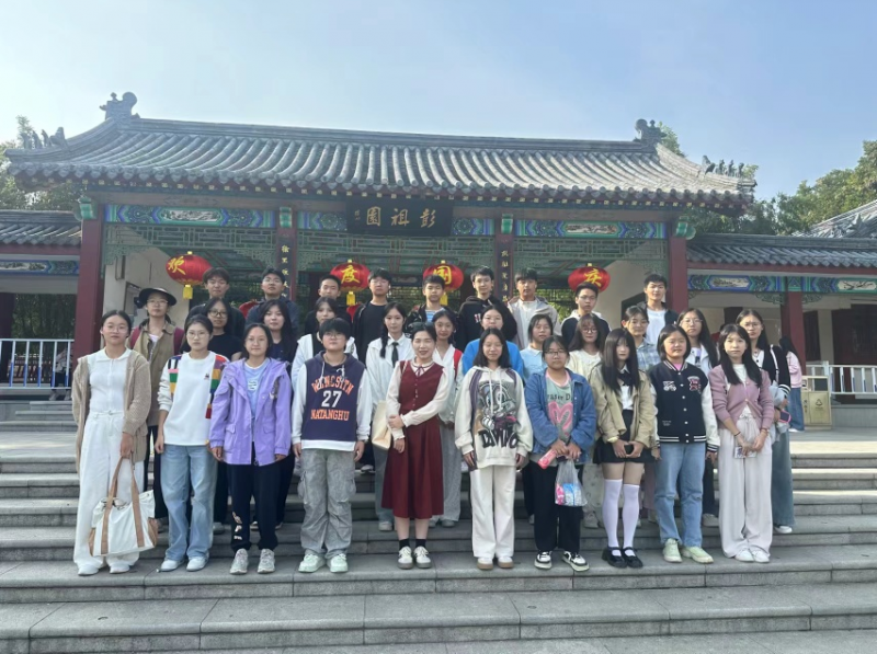 日出水了啊快点使劲动态图