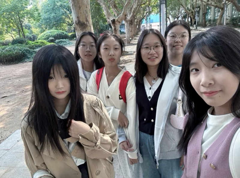 日出水了啊快点使劲动态图