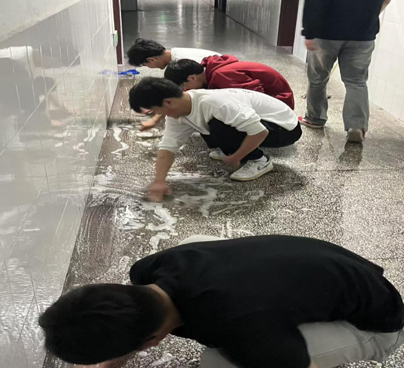 日出水了啊快点使劲动态图