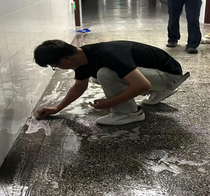 日出水了啊快点使劲动态图