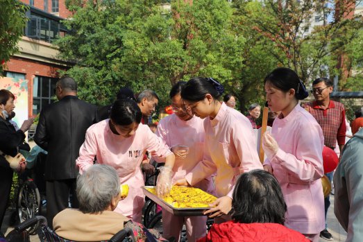 日出水了啊快点使劲动态图