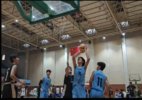 日出水了啊快点使劲动态图