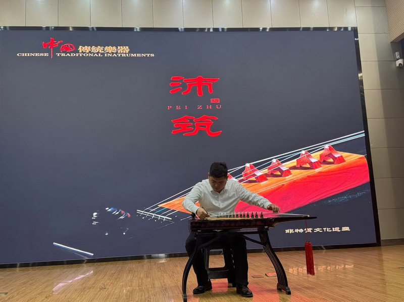 日出水了啊快点使劲动态图