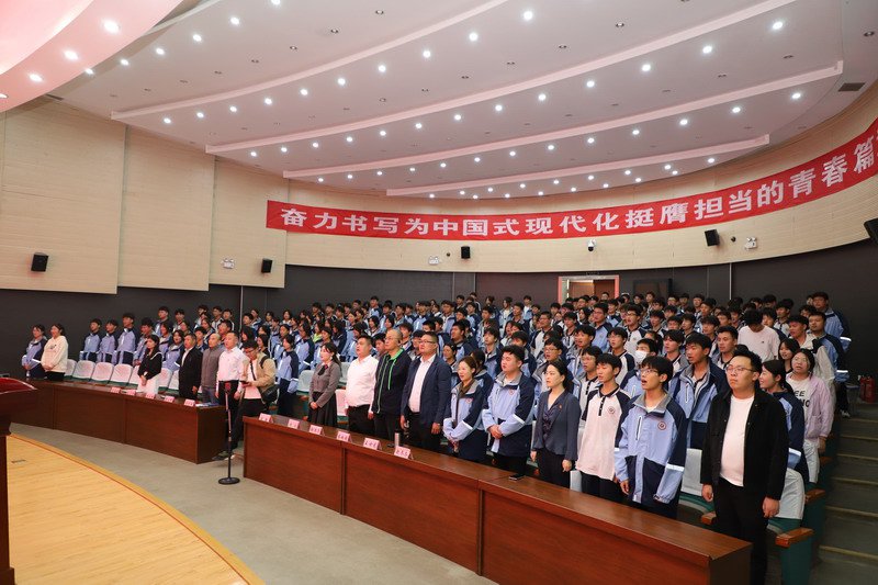 日出水了啊快点使劲动态图