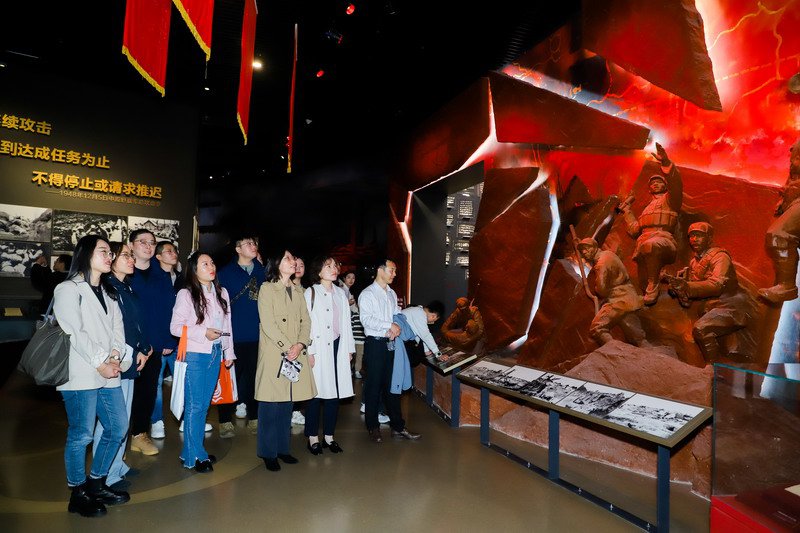 日出水了啊快点使劲动态图