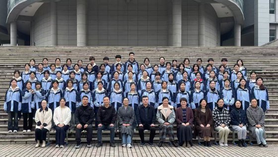 日出水了啊快点使劲动态图