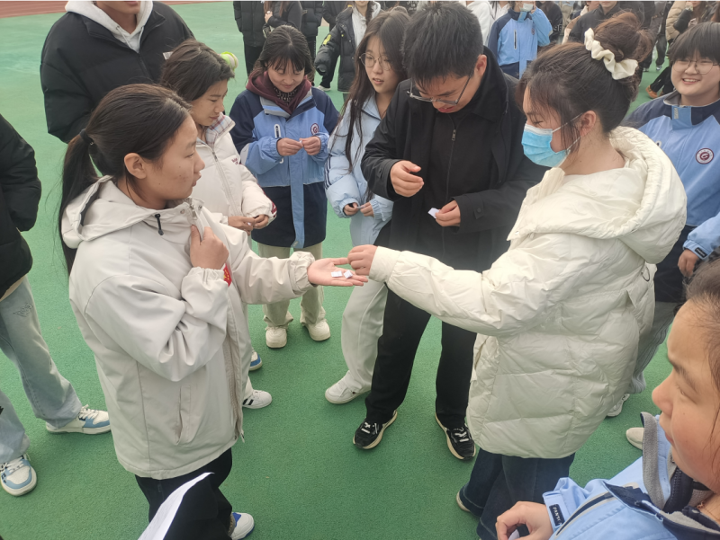 日出水了啊快点使劲动态图