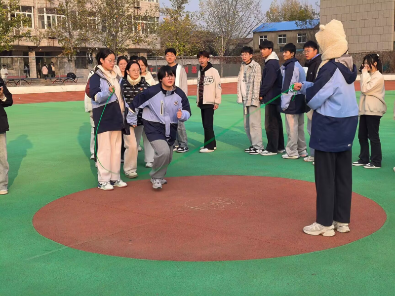 日出水了啊快点使劲动态图