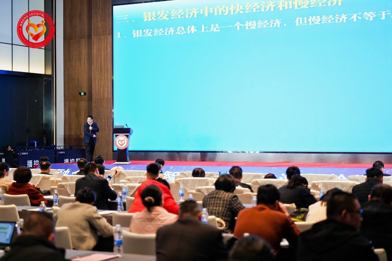 日出水了啊快点使劲动态图