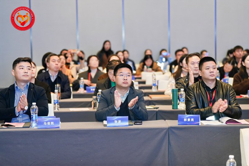 日出水了啊快点使劲动态图