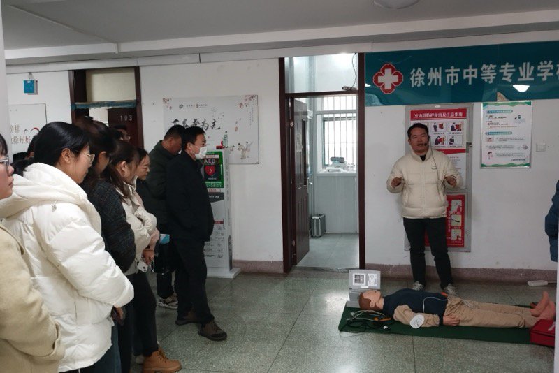 日出水了啊快点使劲动态图