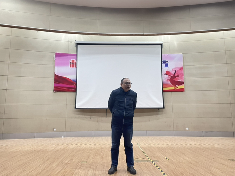 日出水了啊快点使劲动态图