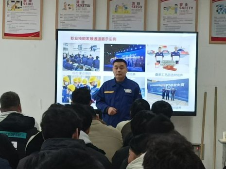 日出水了啊快点使劲动态图