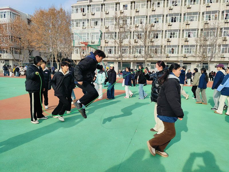 日出水了啊快点使劲动态图