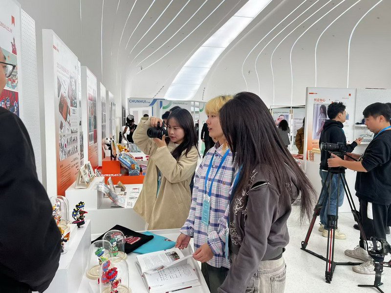 日出水了啊快点使劲动态图