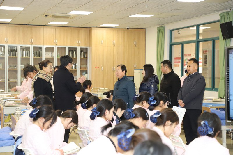 日出水了啊快点使劲动态图