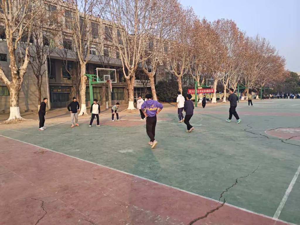 日出水了啊快点使劲动态图