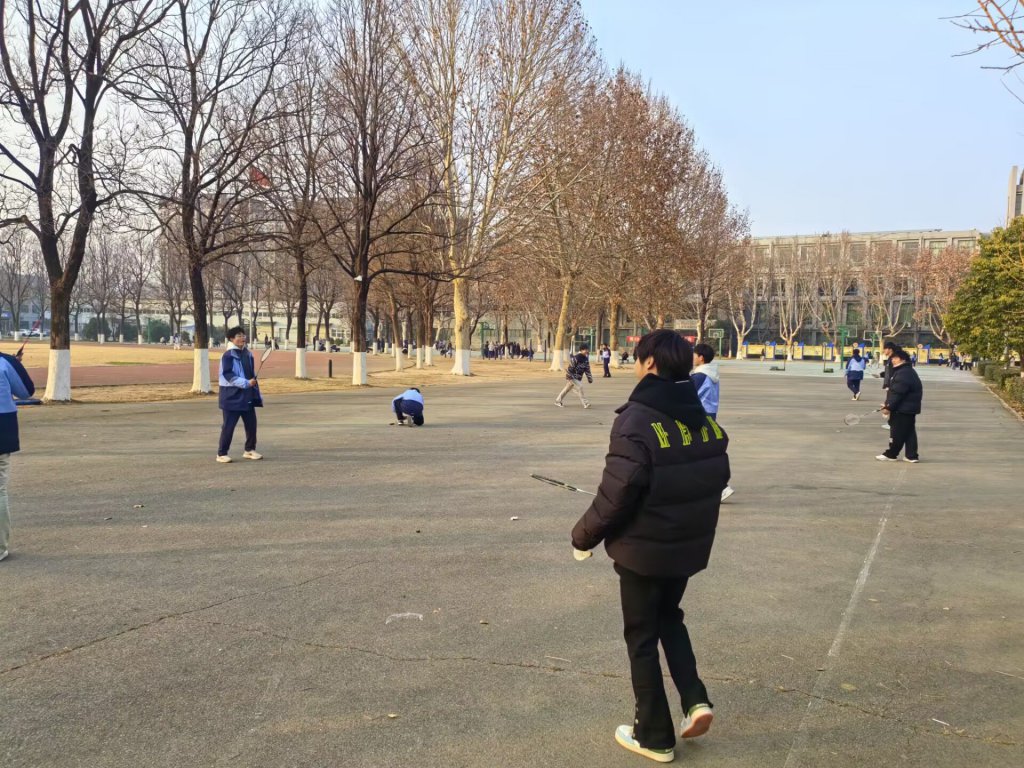 日出水了啊快点使劲动态图