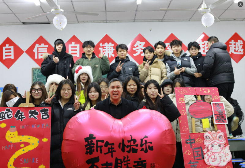 日出水了啊快点使劲动态图