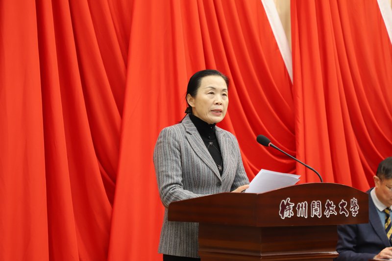 日出水了啊快点使劲动态图