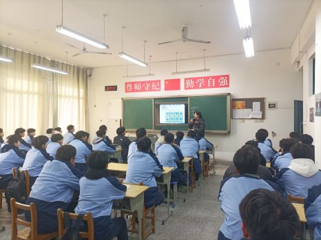 日出水了啊快点使劲动态图