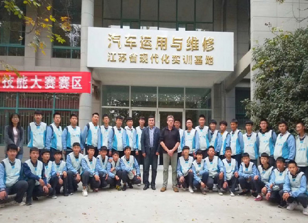 日出水了啊快点使劲动态图