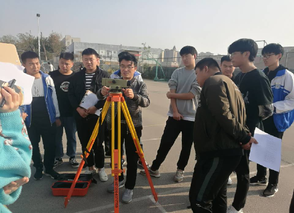 日出水了啊快点使劲动态图