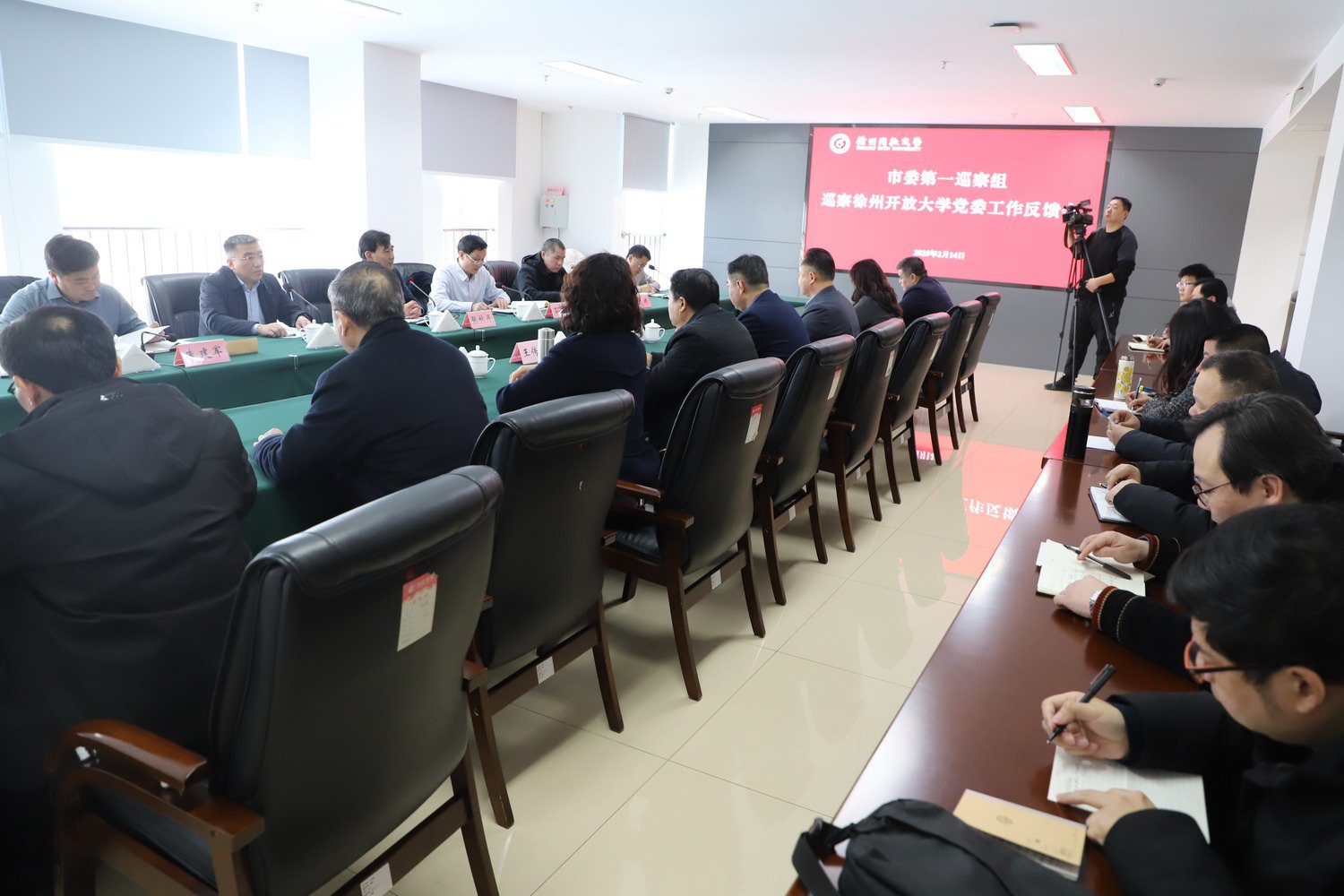 日出水了啊快点使劲动态图