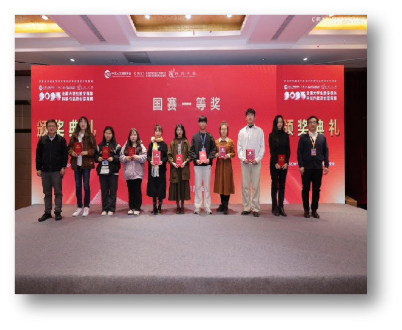 日出水了啊快点使劲动态图