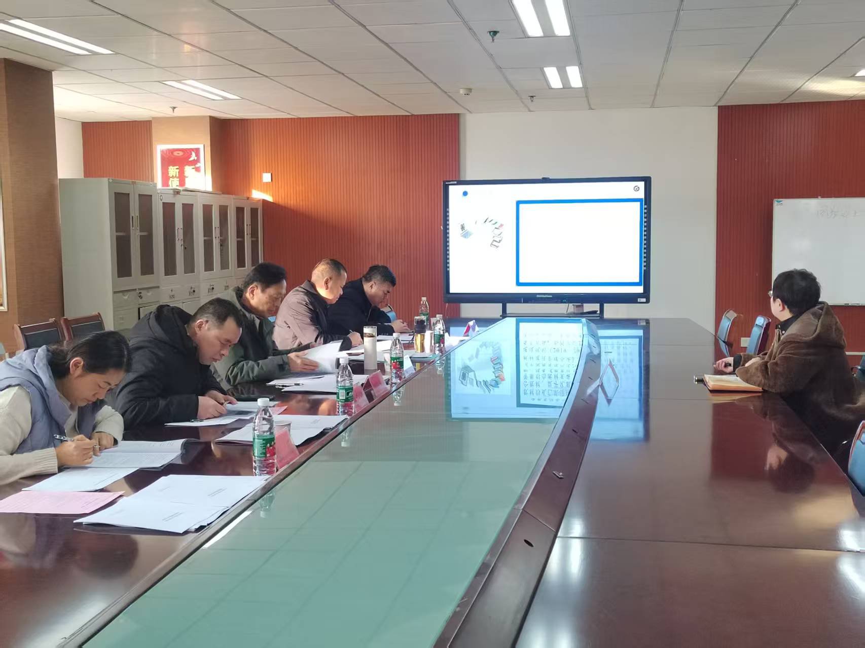 日出水了啊快点使劲动态图