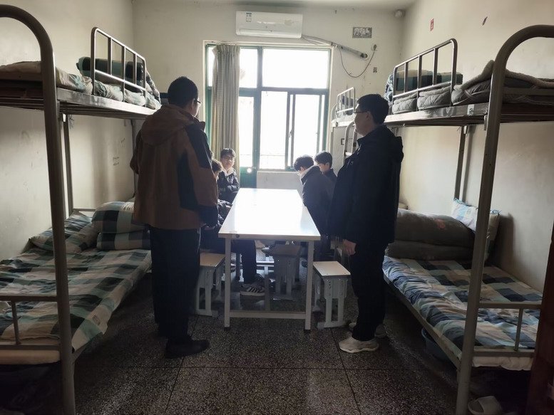 检查宿舍&ldquo;7S&rdquo;标准执行情况