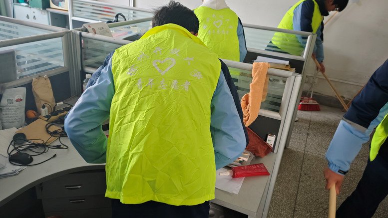 日出水了啊快点使劲动态图